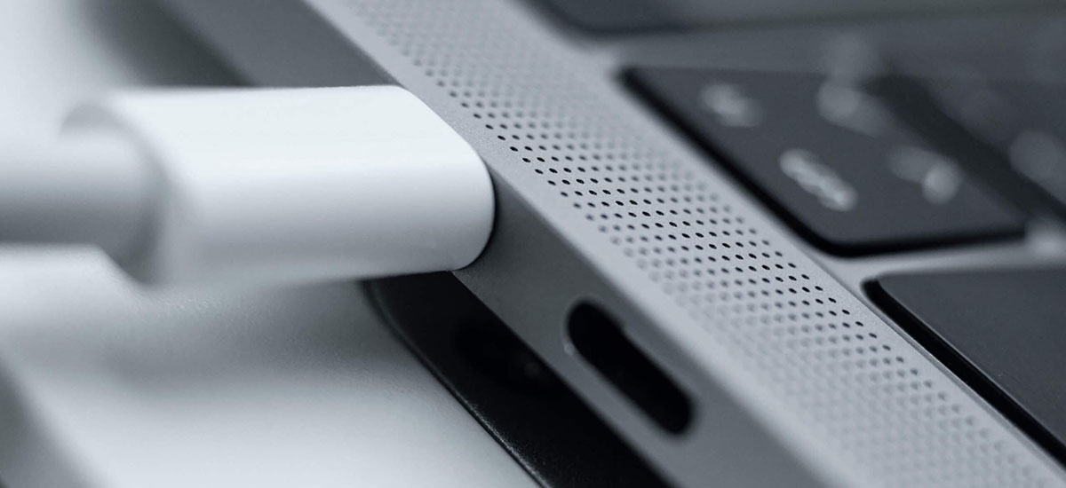 اتصال USB به مکبوک پرو در 2025 3 اتصال USB به مکبوک پرو در 2025