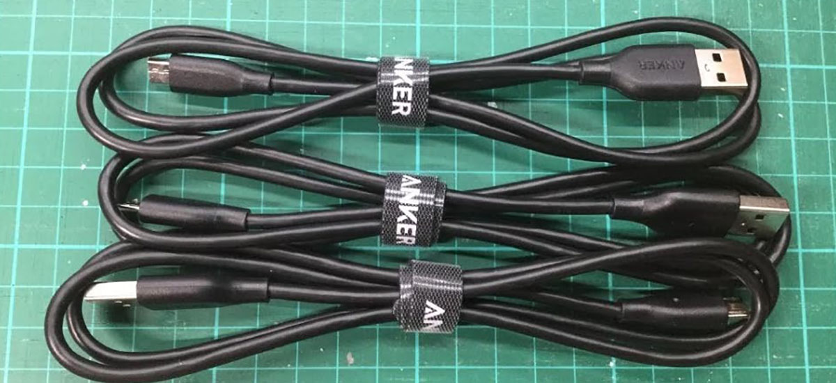 راهنمای خرید کابل Micro USB ۲۰۲۵ | برترین مدلها برای دستگاه های قدیمی 2 راهنمای خرید کابل Micro USB ۲۰۲۵ | برترین مدلها برای دستگاه های قدیمی