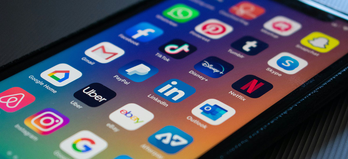 چرا باتری گوشی سریع خالی میشود؟ دلایل و راهکارهای 2025 3 چرا باتری گوشی سریع خالی میشود؟ دلایل و راهکارهای 2025