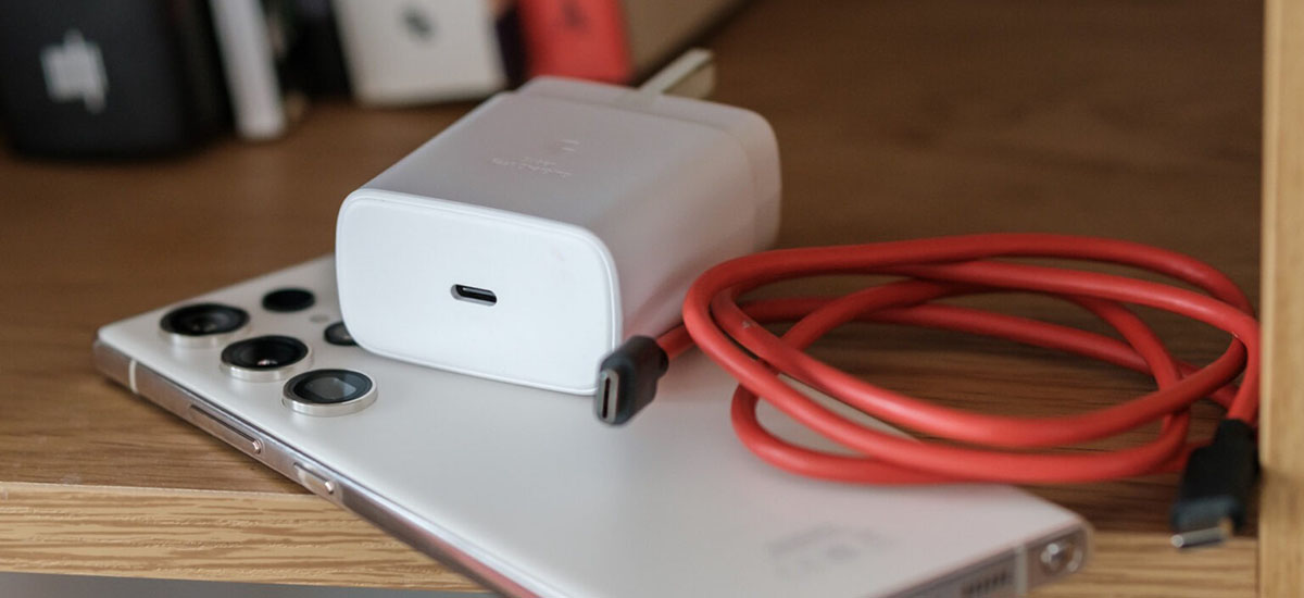 چرا گوشی سامسونگ شما کند شارژ میشود؟ دلایل و راهحلها 2 چرا گوشی سامسونگ شما کند شارژ میشود؟ دلایل و راهحلها