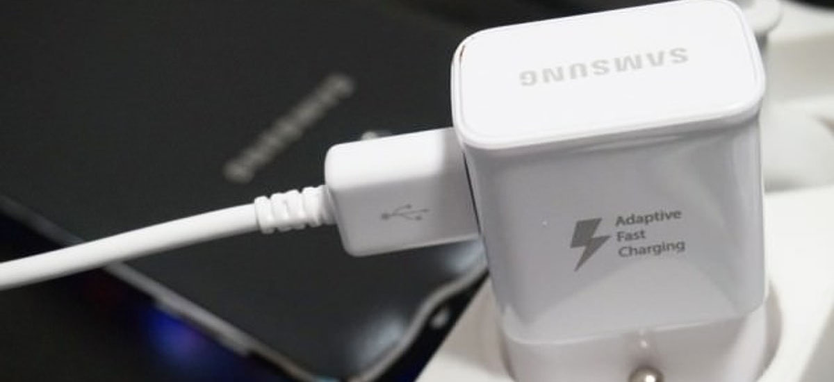 چرا فست شارژر گوشی سامسونگ کار نمیکند؟ دلایل و راهحلها 2 چرا فست شارژر گوشی سامسونگ کار نمیکند؟ دلایل و راهحلها